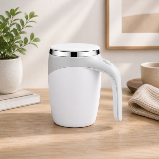 Tazza da caffè con mescolatore automatico ricaricabile
